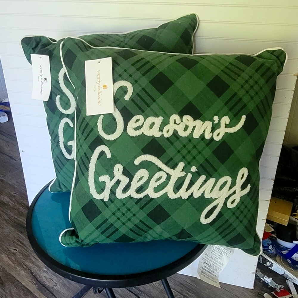 Accent pillows